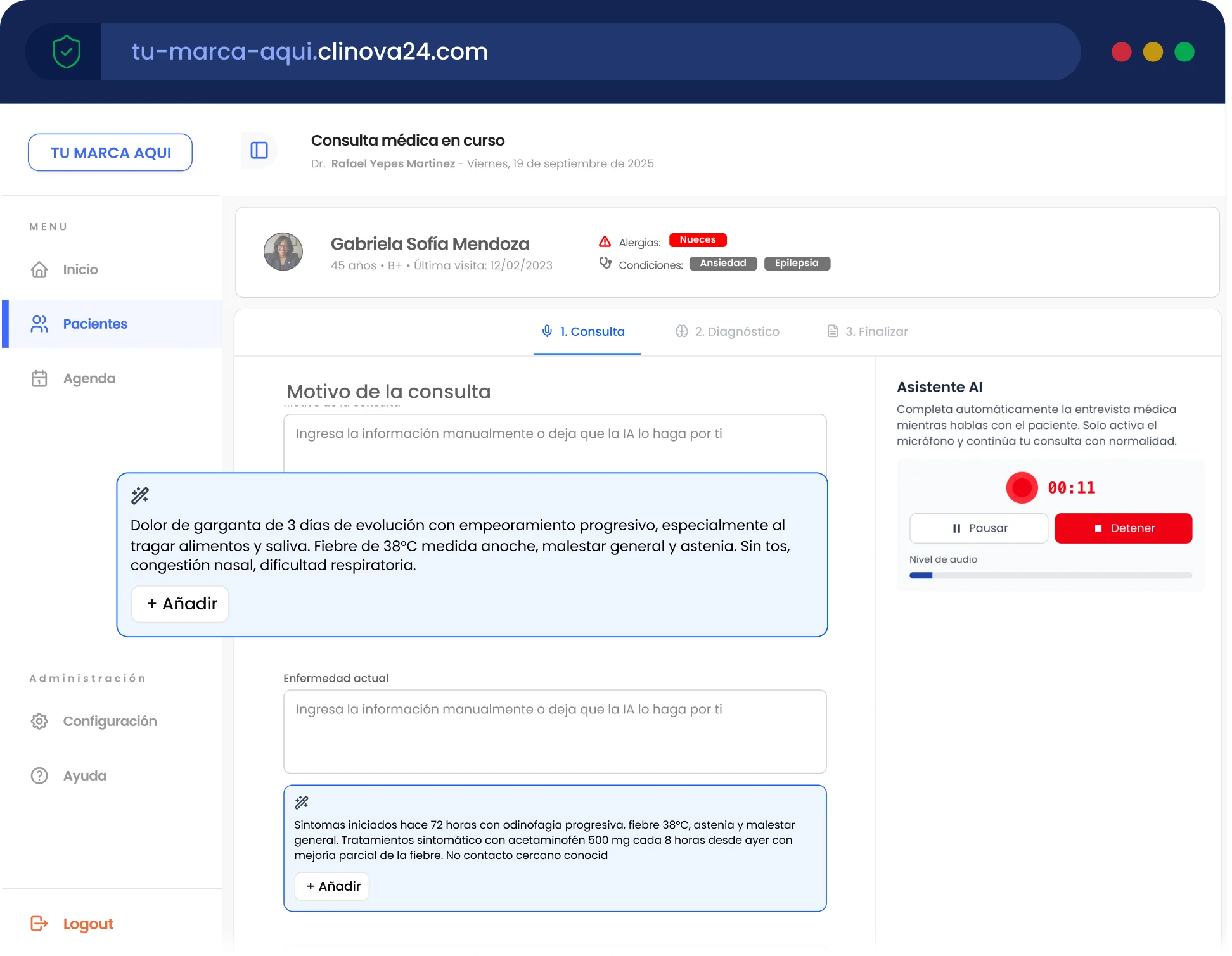 Dashboard de Clinova — historia clínica electrónica con IA